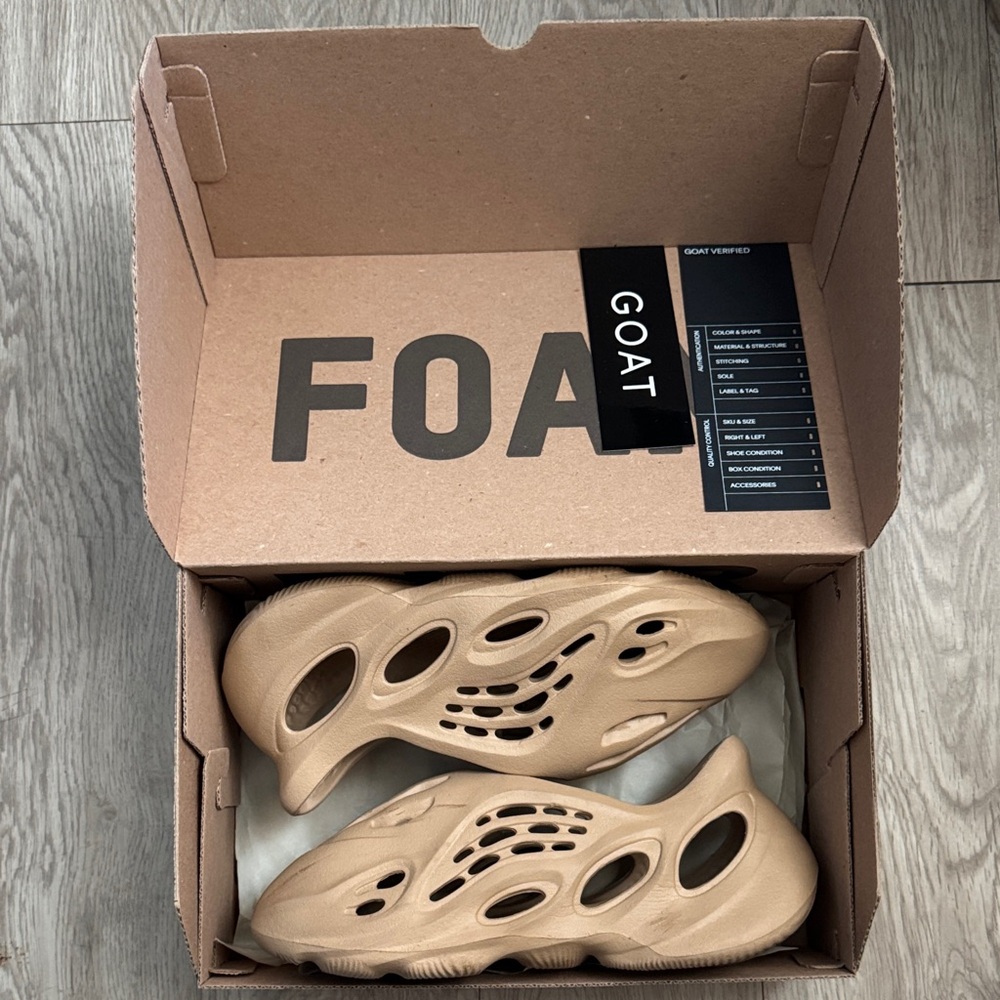 Yeezy foam runner